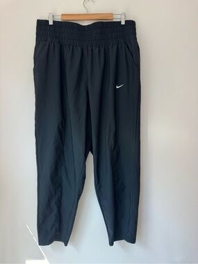 Nike Dri-FIT Essential Track Pants Black Women's Plus Size 1X Athletic Joggers